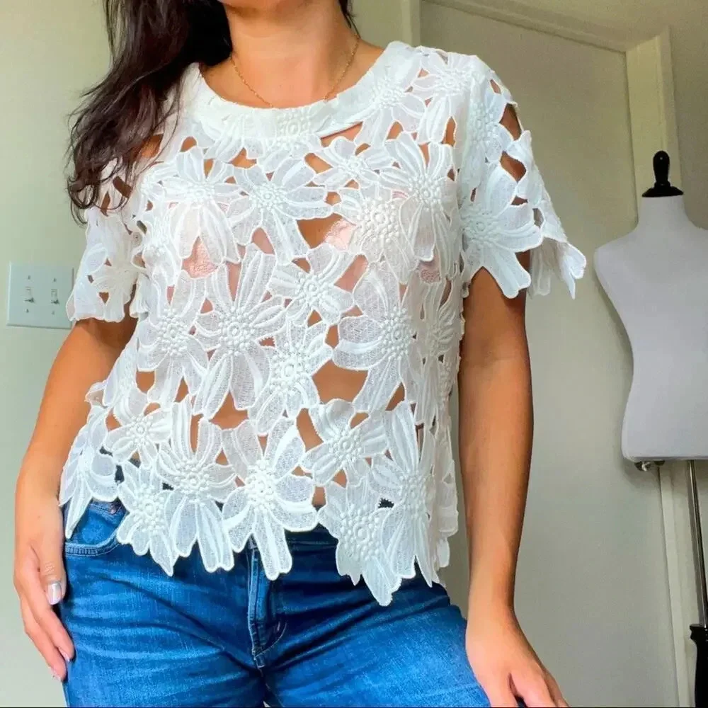 Boho Floral Leaf Macrame Short Sleeved Lace Ivory Blouse Round Neck Back Zipper